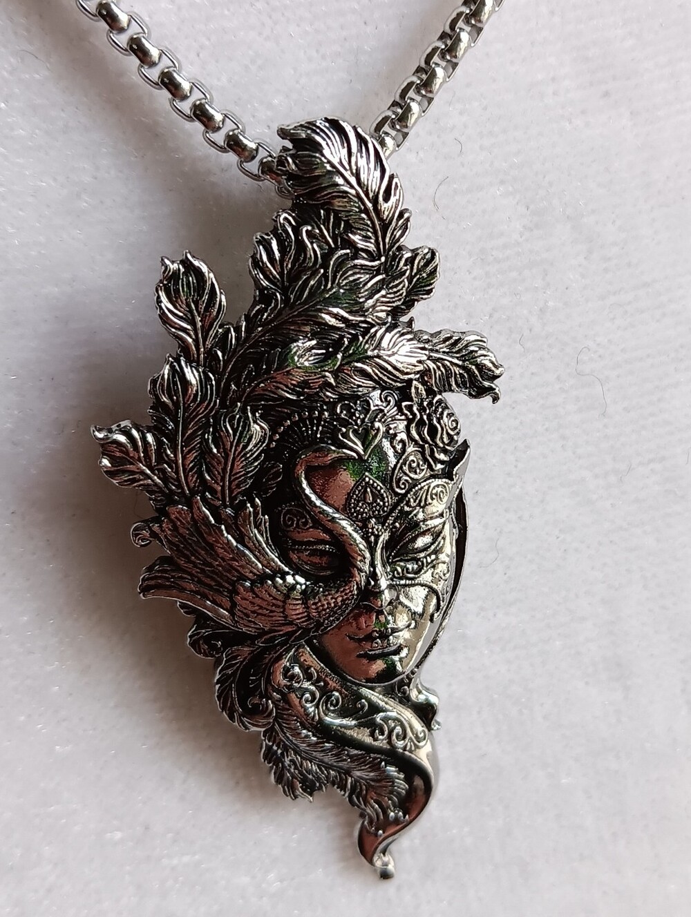 Peacock Queen Forest Goddess Feather Pendant Necklace Silver Tone, Fantasy